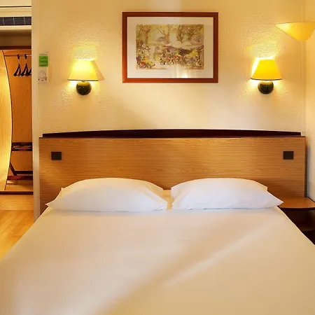 Campanile Nature - Отель