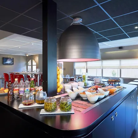Campanile Hotel 3*