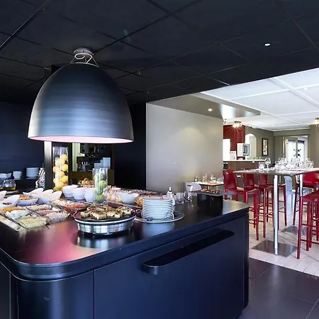 Campanile Hotel 3*