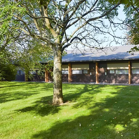 Отель Campanile Nature - Алансон