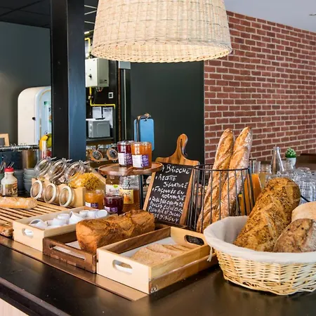 Отель Campanile Nature - Алансон