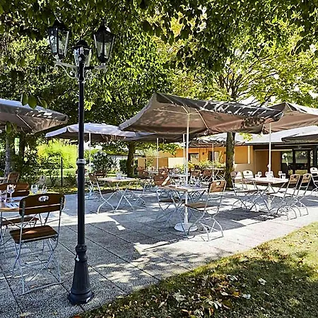 Campanile Hotel 3*
