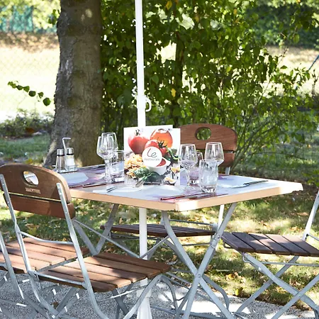 Hotel Campanile Nature -