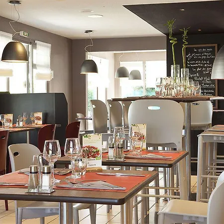 Campanile Hotel 3*