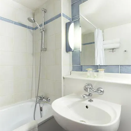 Отель Campanile Nature -