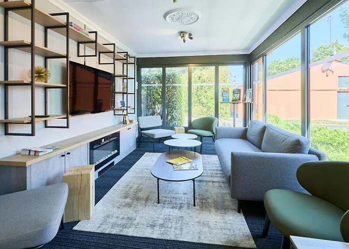 Campanile 3* Alençon